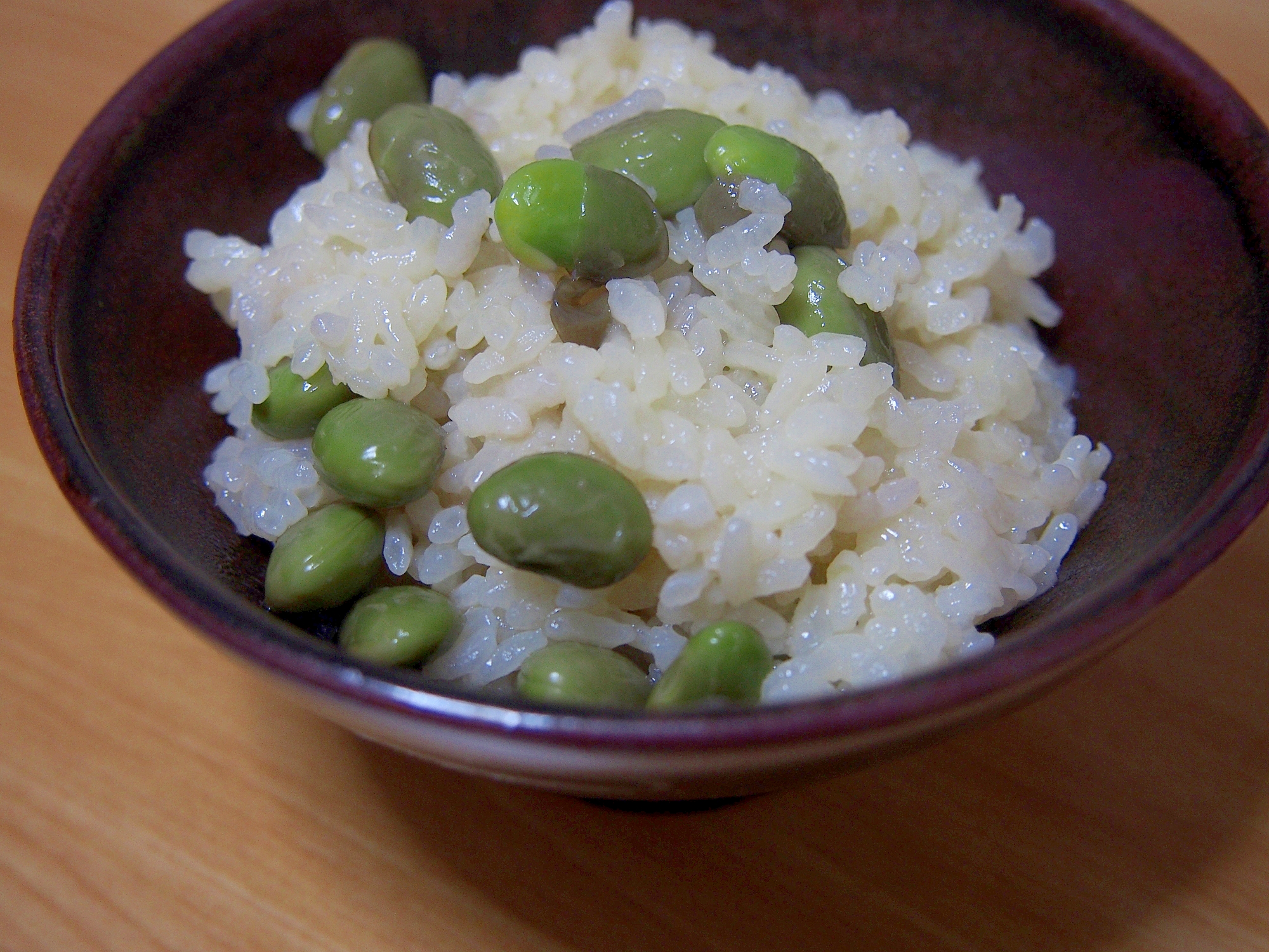 緑茶で炊く、枝豆ごはん