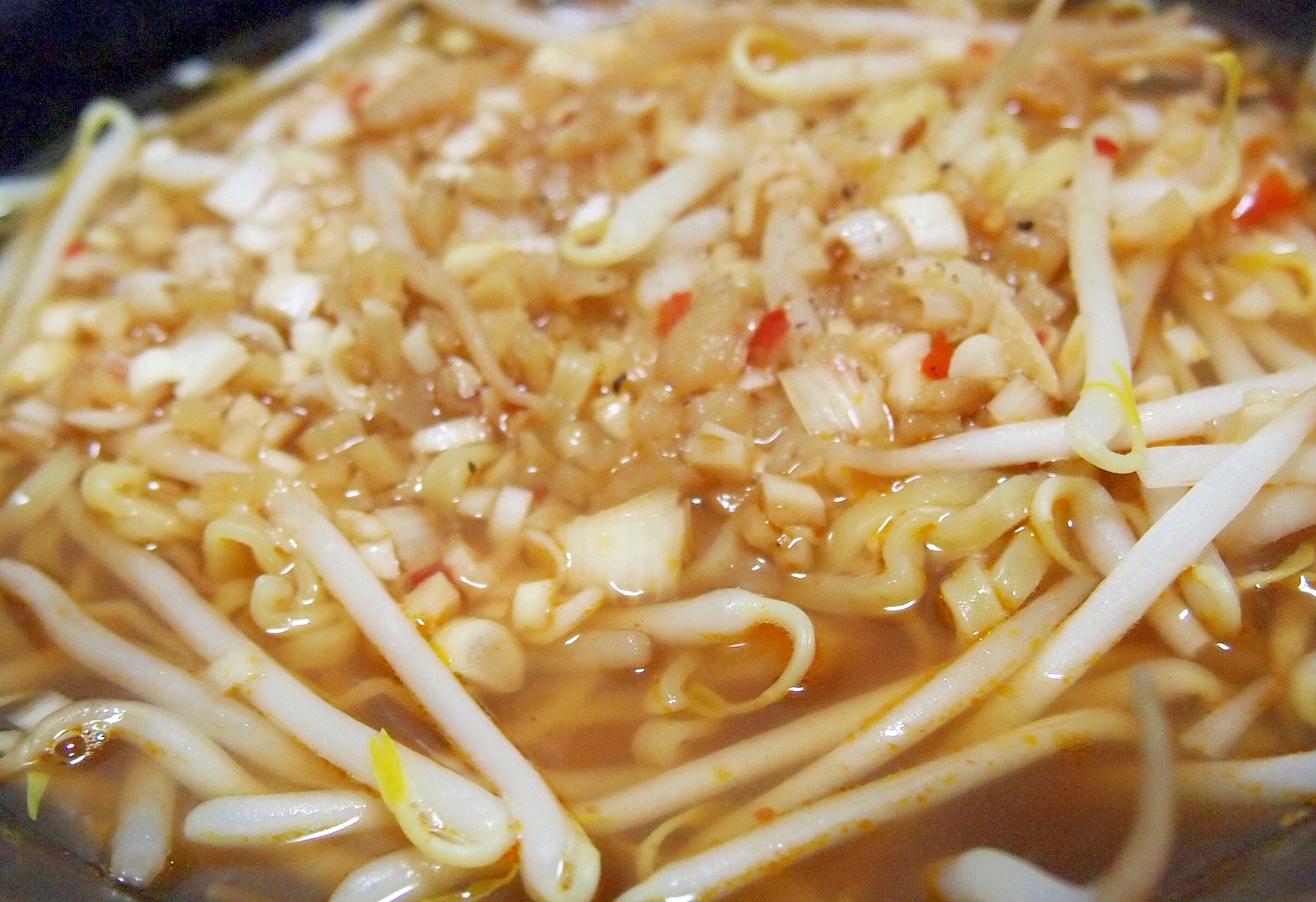香味野菜たっぷり ウマ辛もやしラーメン レシピ 作り方 By まるっとまる 楽天レシピ