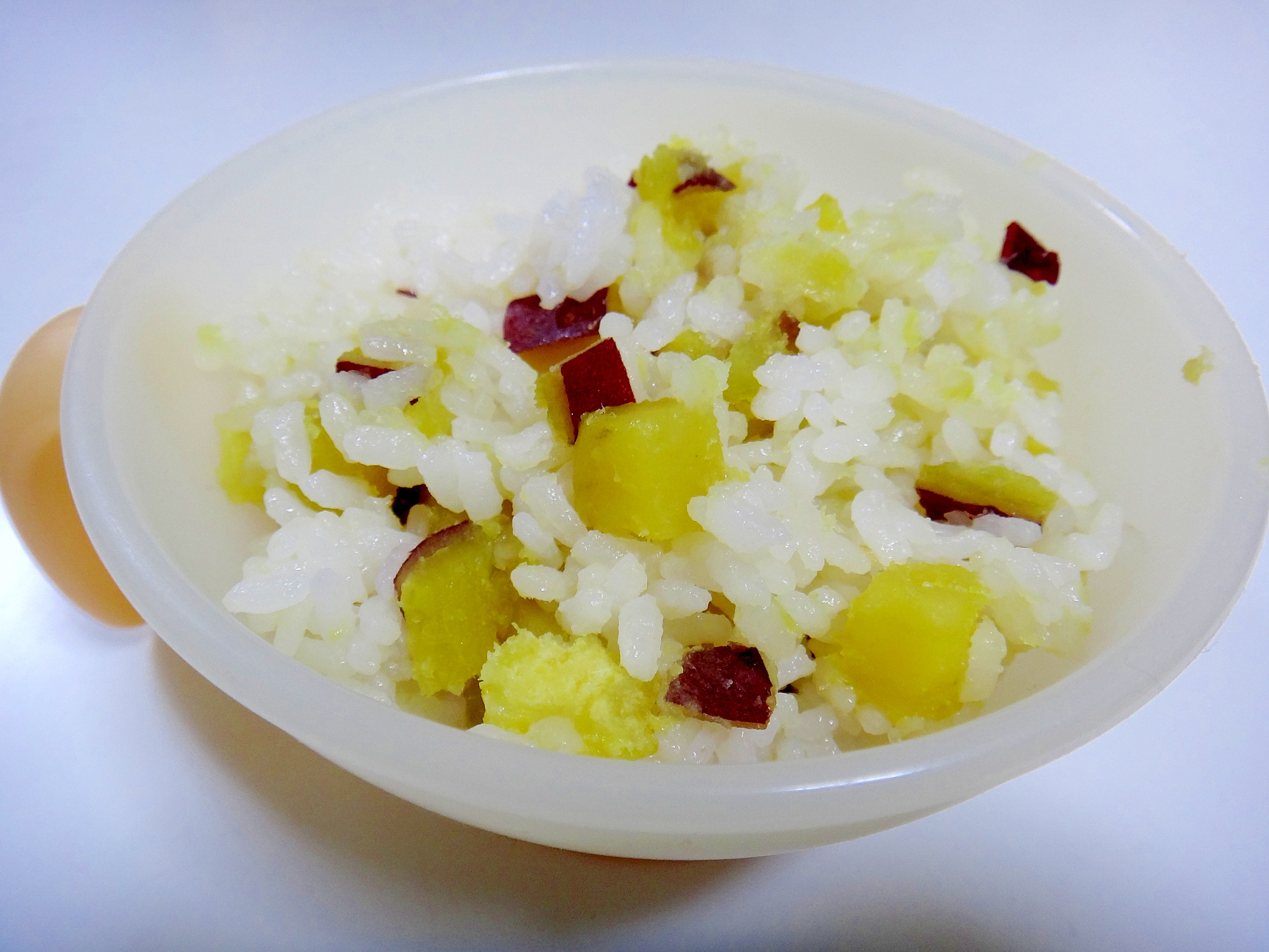 離乳食にぴったり!やさしい味のさつまいもごはん♪