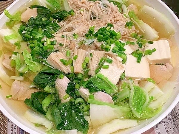 冬の残り物つゆで 鶏肉のあっさりちゃんこ鍋 レシピ 作り方 By 週末は男子厨房 楽天レシピ