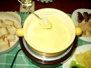 寒い夜は チーズフォンデュで秋の味覚を楽しもう レシピ 作り方 By Toujunka 楽天レシピ 寒い夜は チーズフォンデュで秋の味覚を楽しもう レシピ 作り方 By Toujunka 楽天レシピ