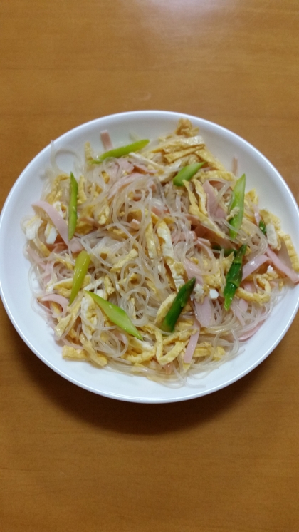 きゅうりがなかったので、茹でたｱｽﾊﾟﾗを入れてみました！
さっぱりして美味しかったです♪
また作ります☆