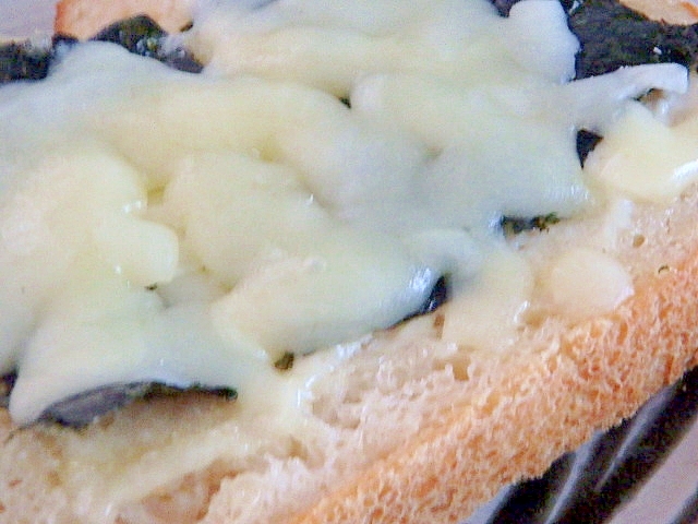 わさびマヨ海苔チーズトースト