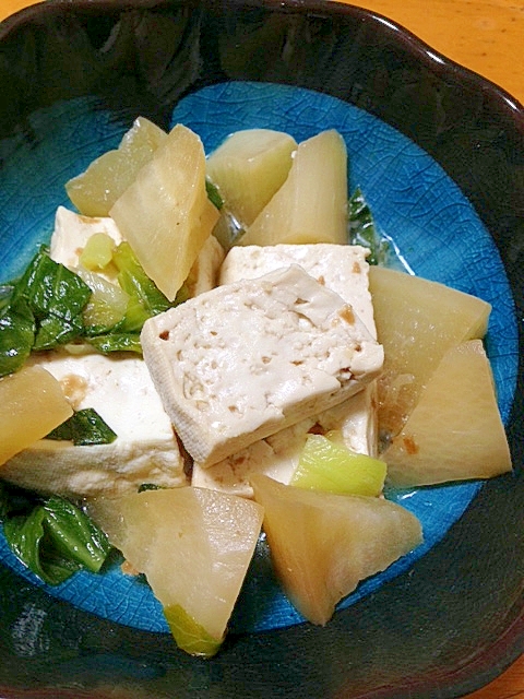 お腹に優しい◎大根と豆腐の煮物