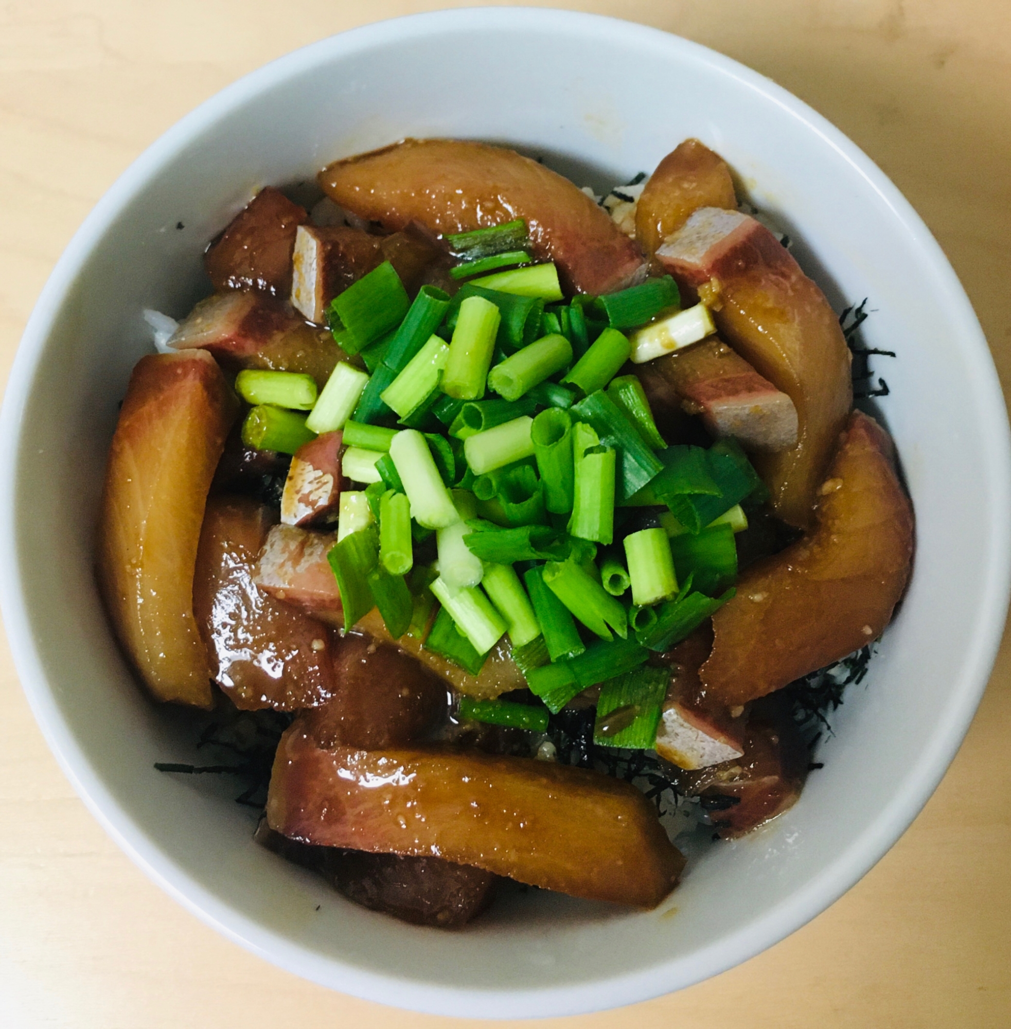 練りごまで濃厚ブリごま丼