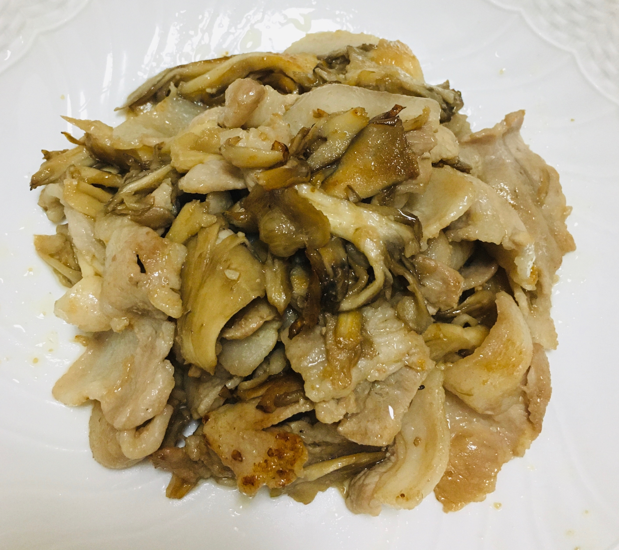 舞茸と豚バラ黒酢炒め