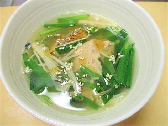 サバ缶で簡単☆えのき・ニラのサバスープ