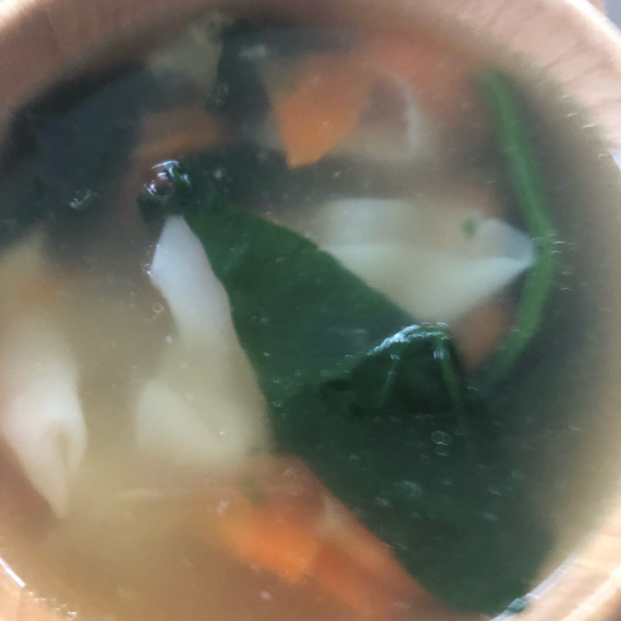 ワンタンとほうれん草スープ