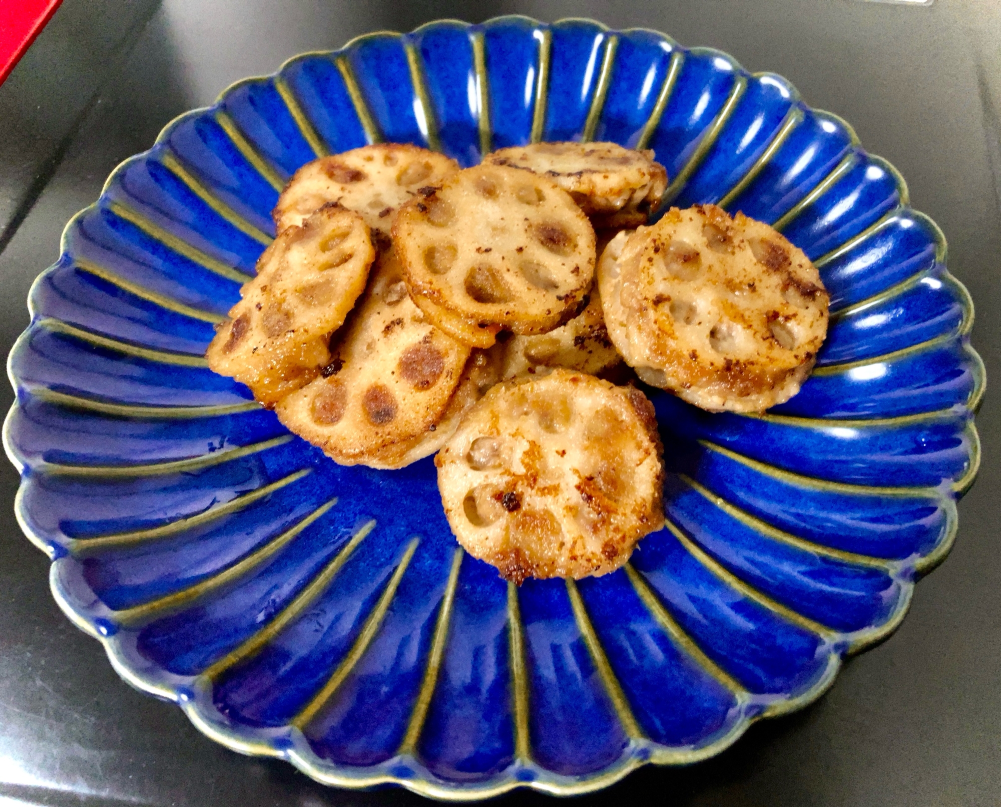 ボリューム満点！レンコンの挟み焼き