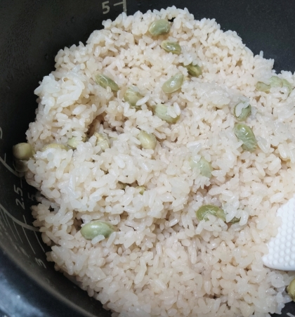 白だしで簡単☆豆麦ご飯