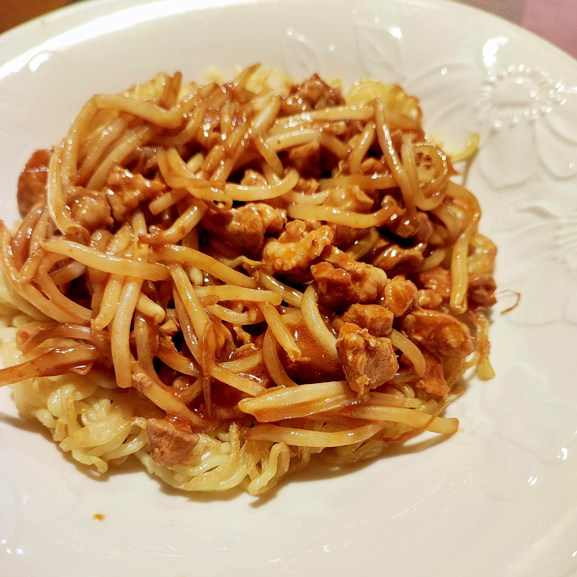 揚げ焼き中華麺のもやし味噌あん