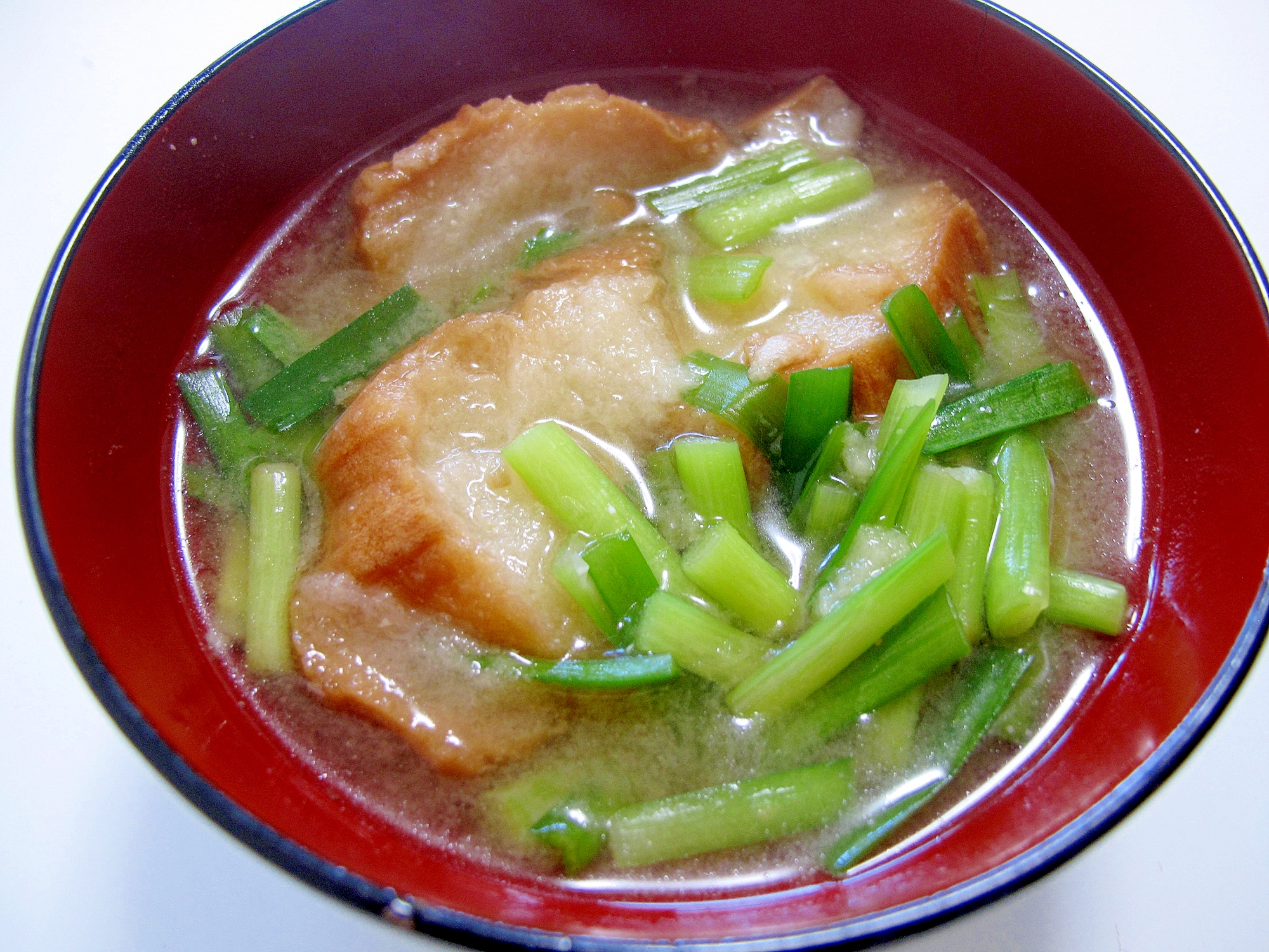 コクうま✨油麩とにらのお味噌汁✨