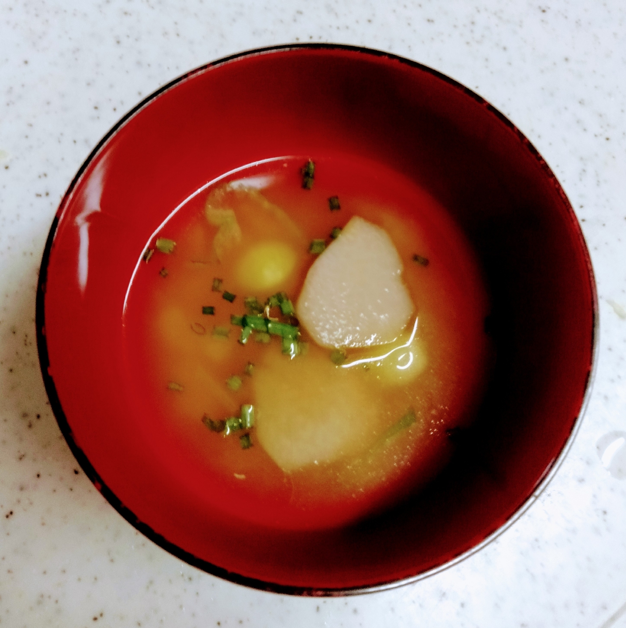 里芋と銀杏の味噌汁