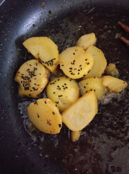 レンジで簡単☆じゃがいもの中華風ごま和え