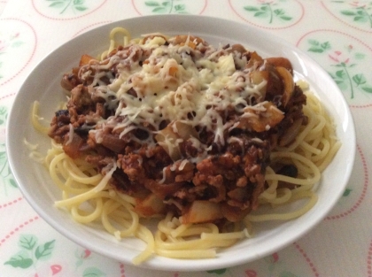 トマト缶で❤ミートソースのパスタ♪（ピーマン）