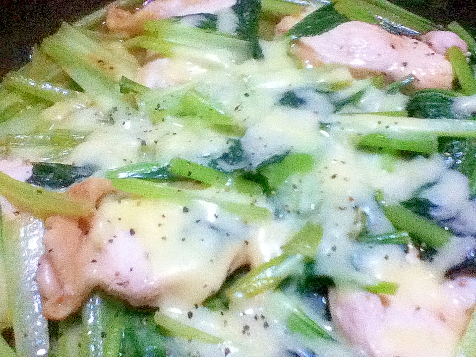 小松菜と鶏肉のマヨチーズ焼き