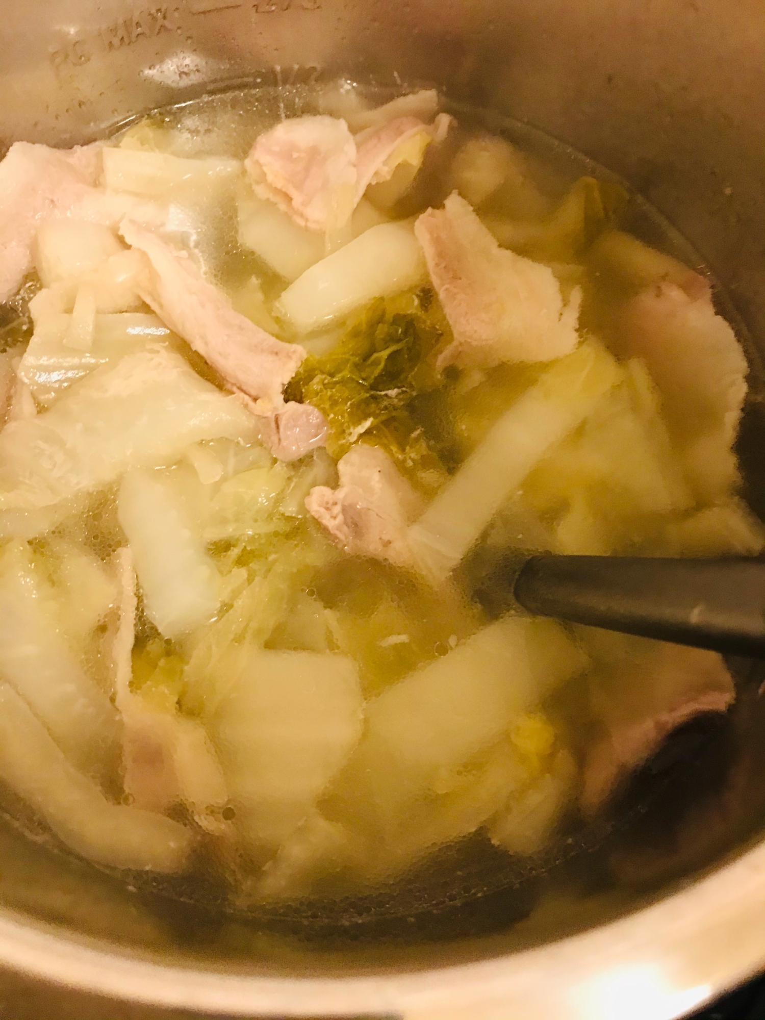 白菜　豚バラ　塩スープ　インスタントポッド