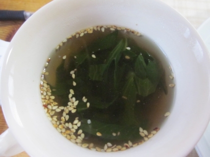 セロリの葉が美味しいスープが飲めて最高です♪
生姜の香りもいいですね
また作ります、ごちそうさまでした(*^_^*)