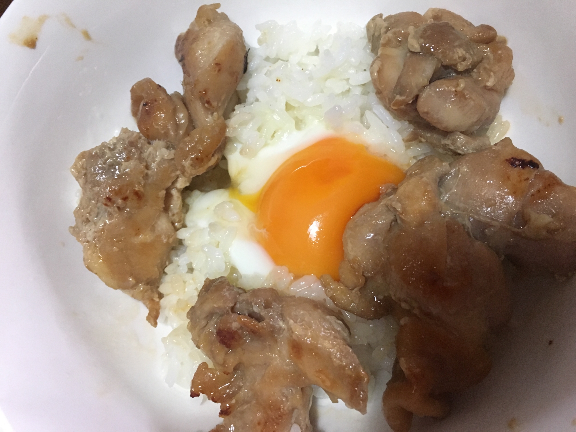 超簡単お昼ご飯に！卵をとかない親子丼