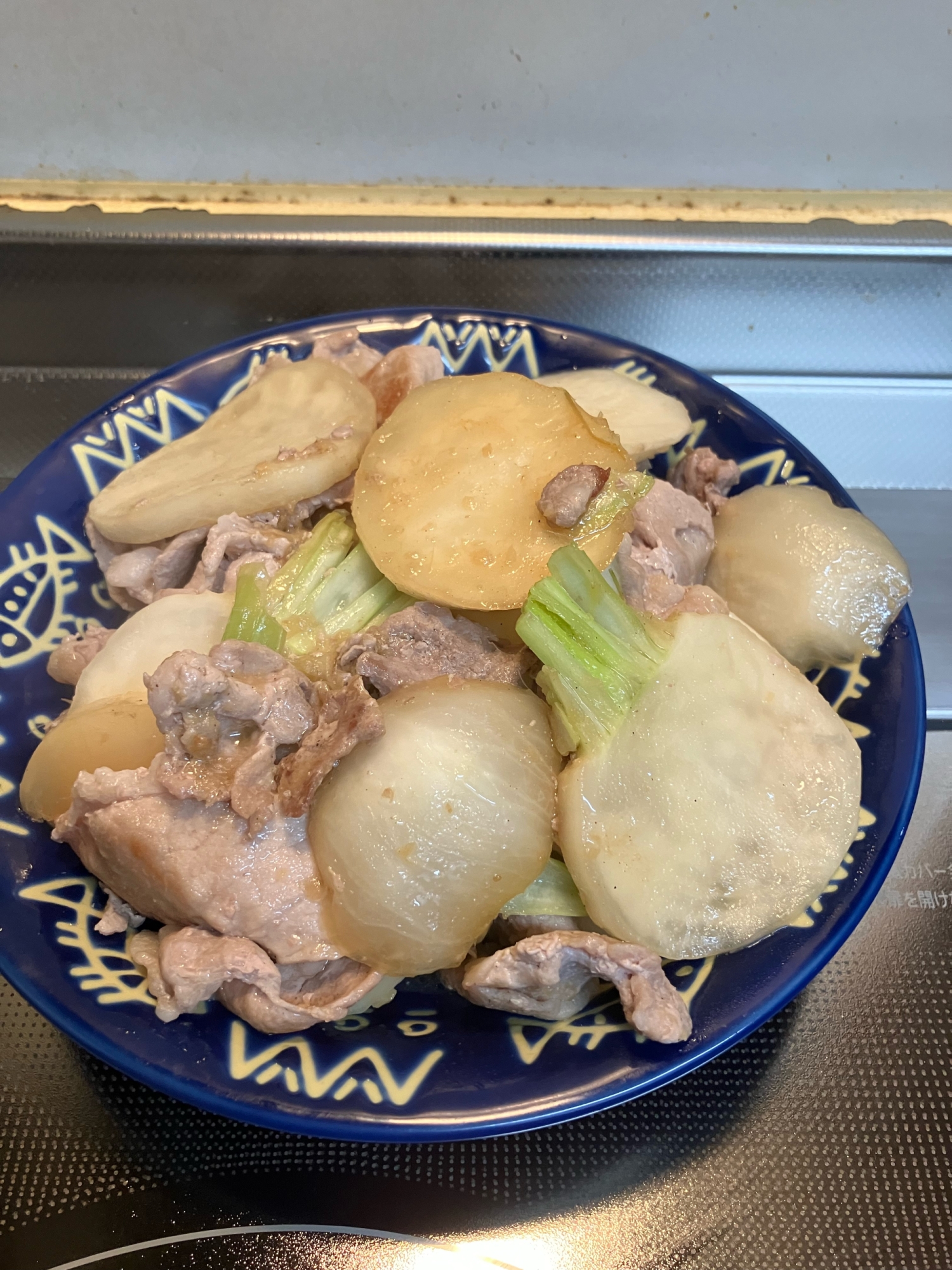 豚肉とかぶの生姜炒め^_^