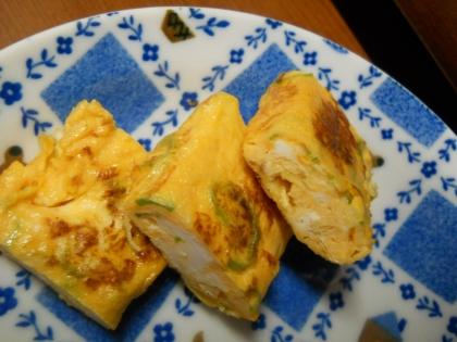 miyuさんこんばんは～(^o^)丿
息子の弁当おかずに、ねぎ入り卵焼き作らせて頂きました～♪緑がきれいで彩りもよくなりました～美味しかったです❤ごち様★