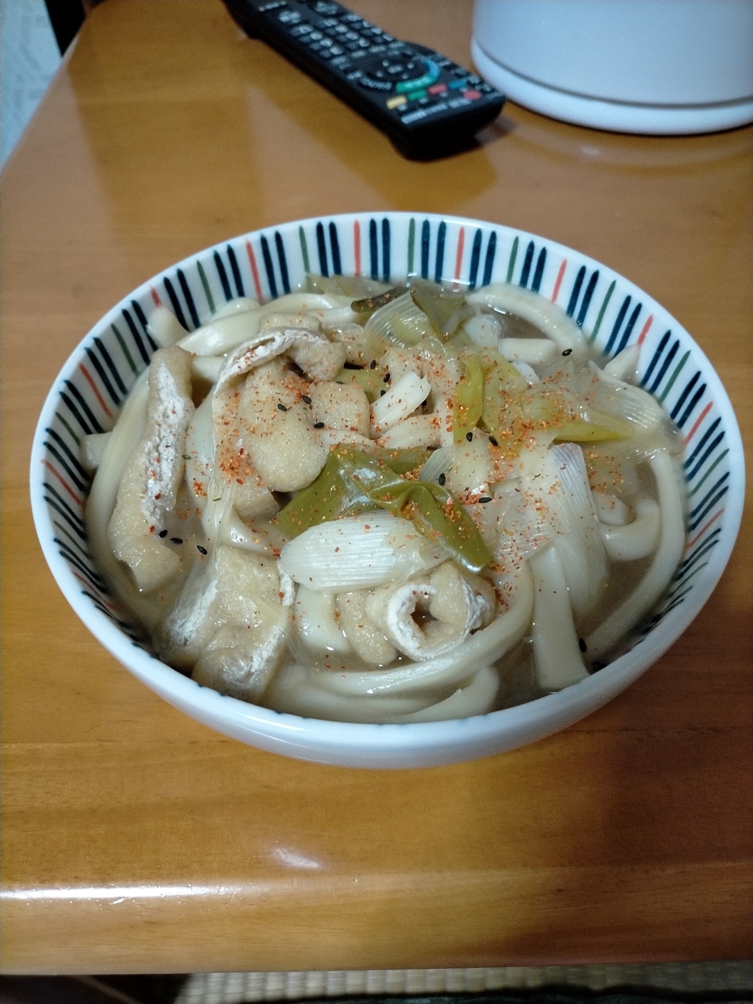 油揚げと長ネギのうどん
