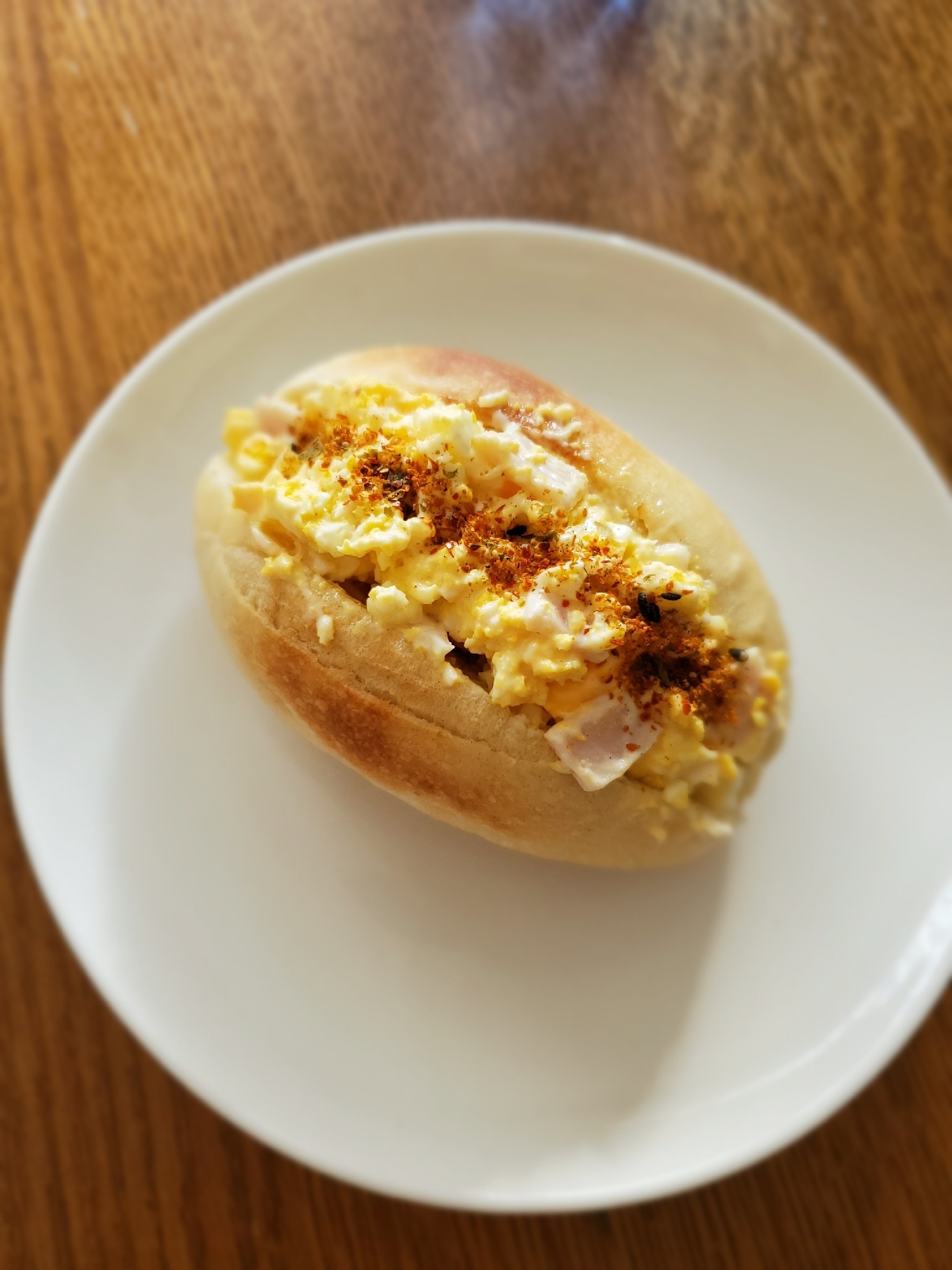 ハムと卵の七味サンドイッチ