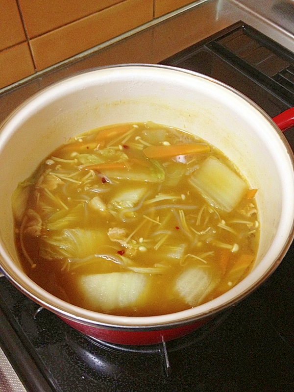 ヘルシーおいしい野菜たっぷりカレースープ