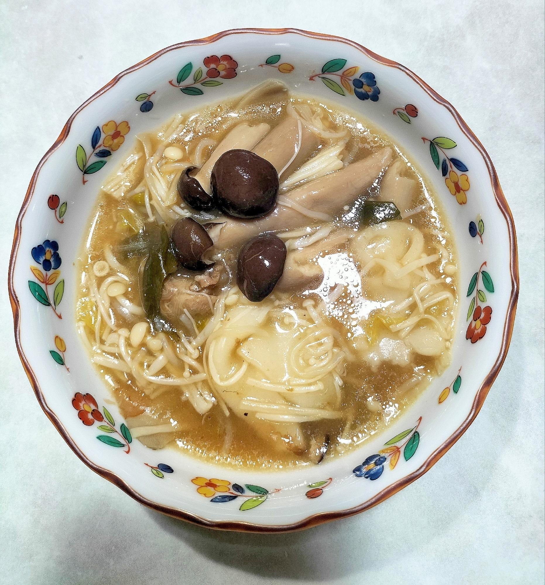 餅入り牛肉と葱と糸蒟蒻煮