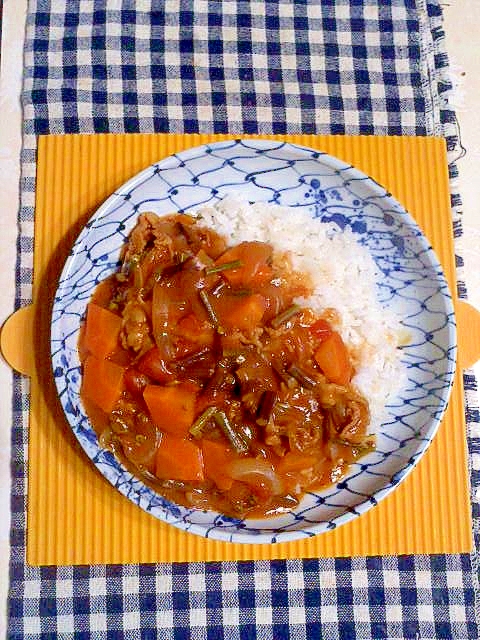 ワラビのトマトカレー♪