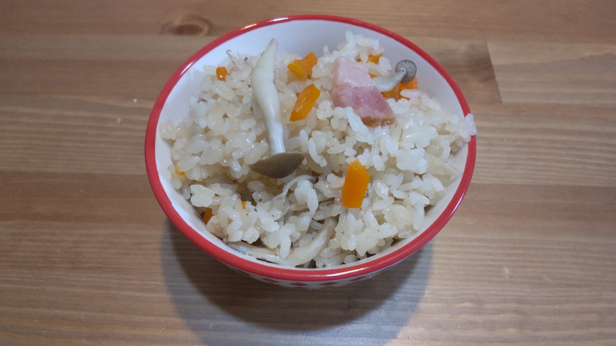 きのことベーコンの炊き込みご飯