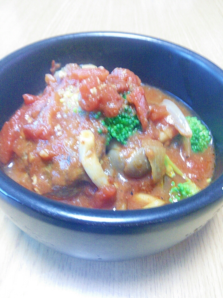 野菜たっぷり!煮込みハンバーグ