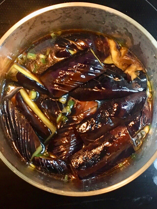 フライパンで簡単!黒酢でさっぱり♪なすの揚げ浸し