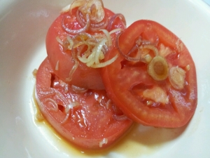 トマトとみょうがの簡単マリネ