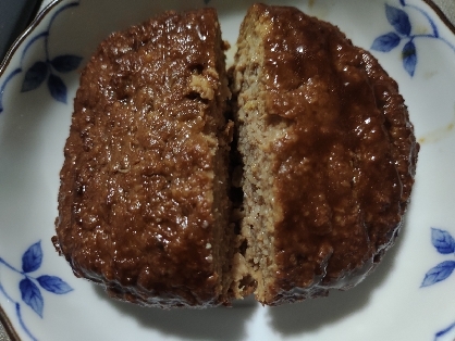 ケチャップとウスターソースのお手軽ハンバーグ