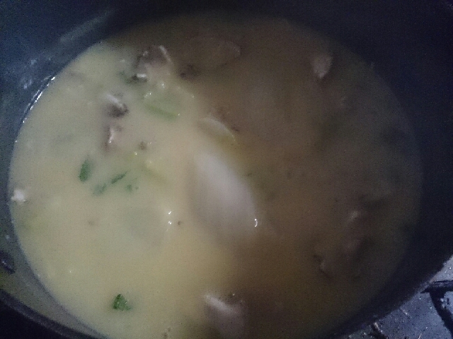 茸たっぷり豆乳味噌スープ
