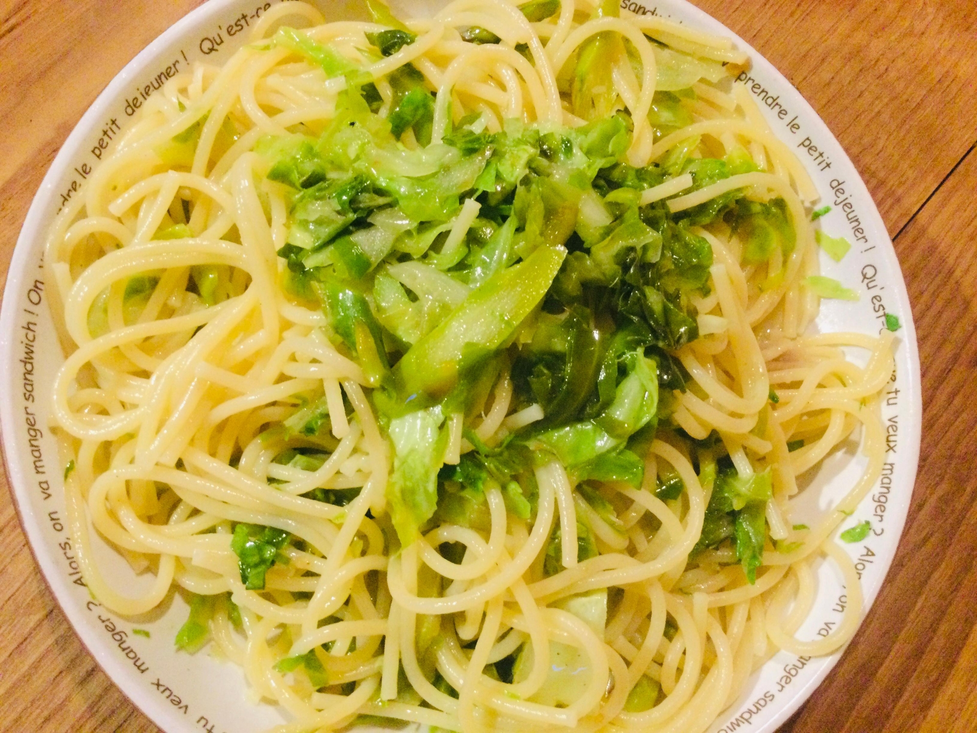 アスパラとキャベツのパスタ