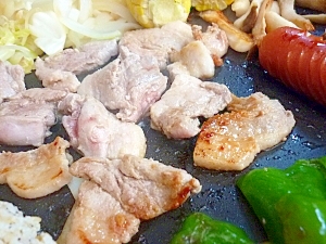 Θ塩麹Θ　塩麹＆酒漬け　厚切り豚バラ肉の焼き肉