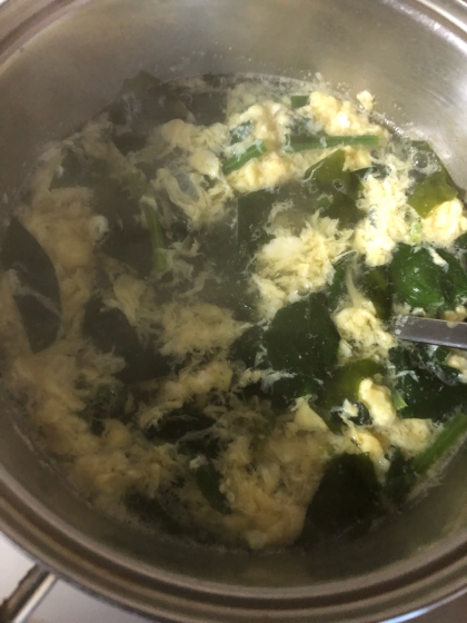 卵ふんわり♡白菜としめじとほうれん草の中華スープ