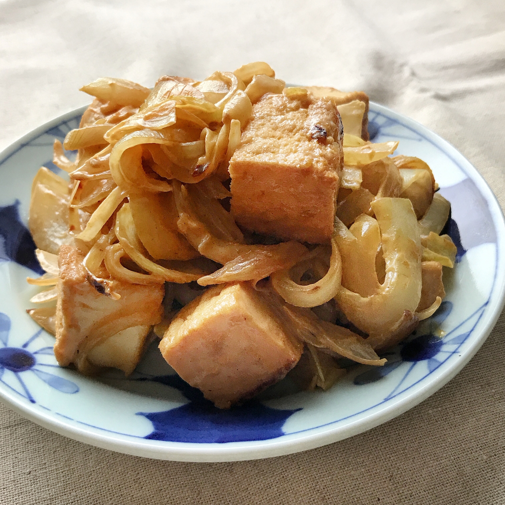 鶏肉と厚揚げのカレーマヨ炒め