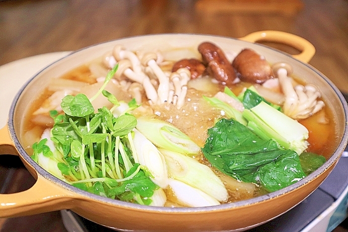 鶏と野菜たっぷり鍋