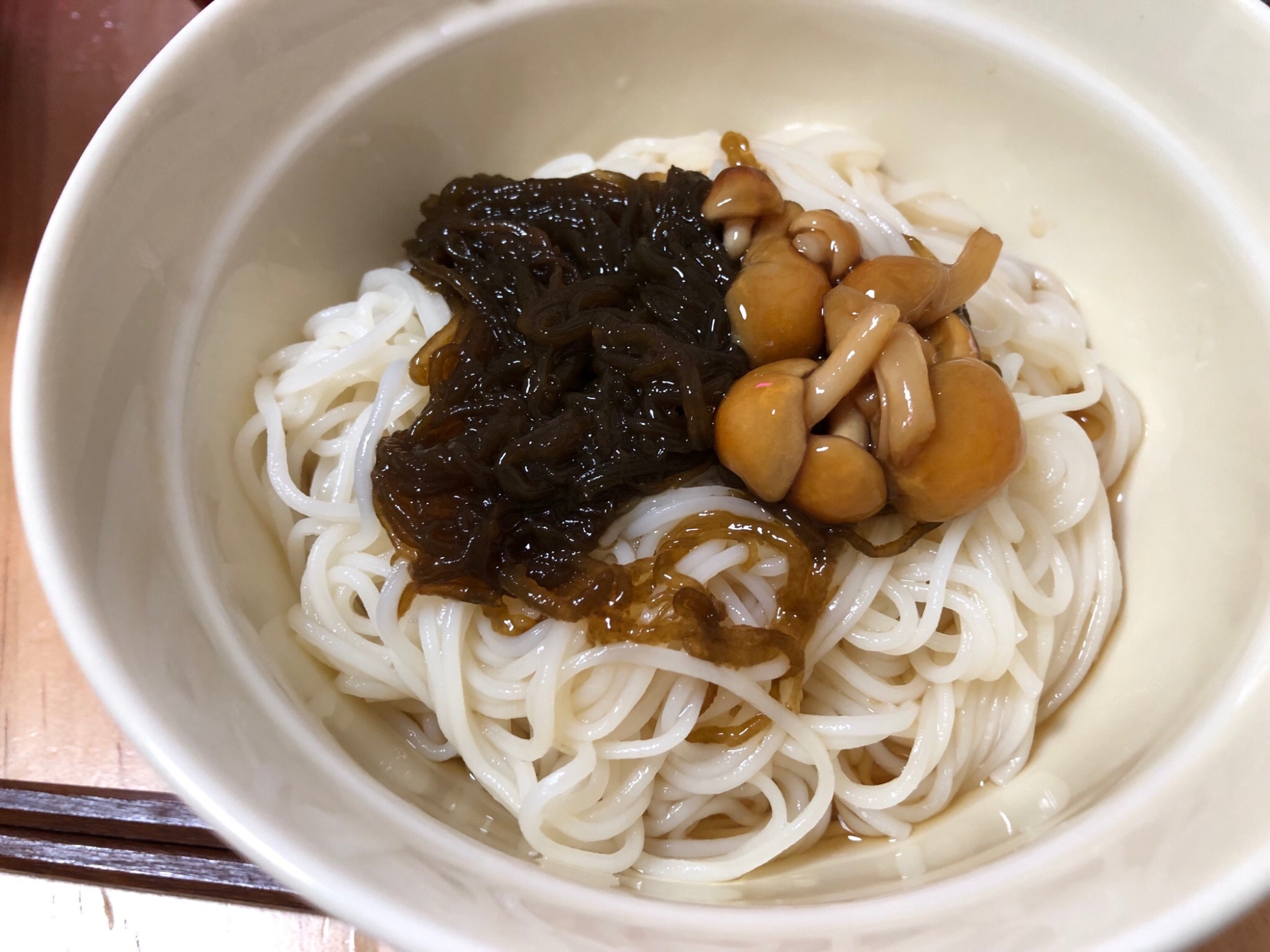 もずくのせそうめん