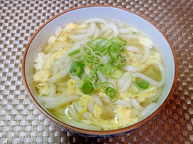 白だしで☆卵とじうどん