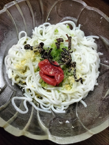 おはようございます。粉チーズが予想以上にあって、和洋風そうめん、美味すぎでした(๑´ڡ`๑) また作ります。レシピ有難うございました。