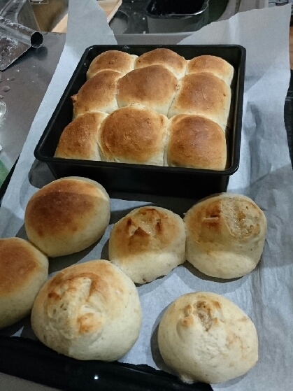 ホームベーカリーで丸めて焼くだけ☆まんまるぷちパン