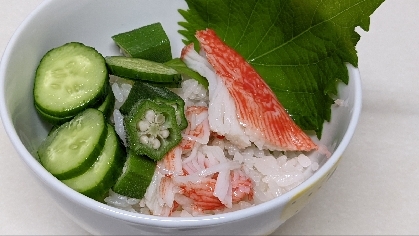 こんにちは♪緑野菜の丼おいしかったです♪