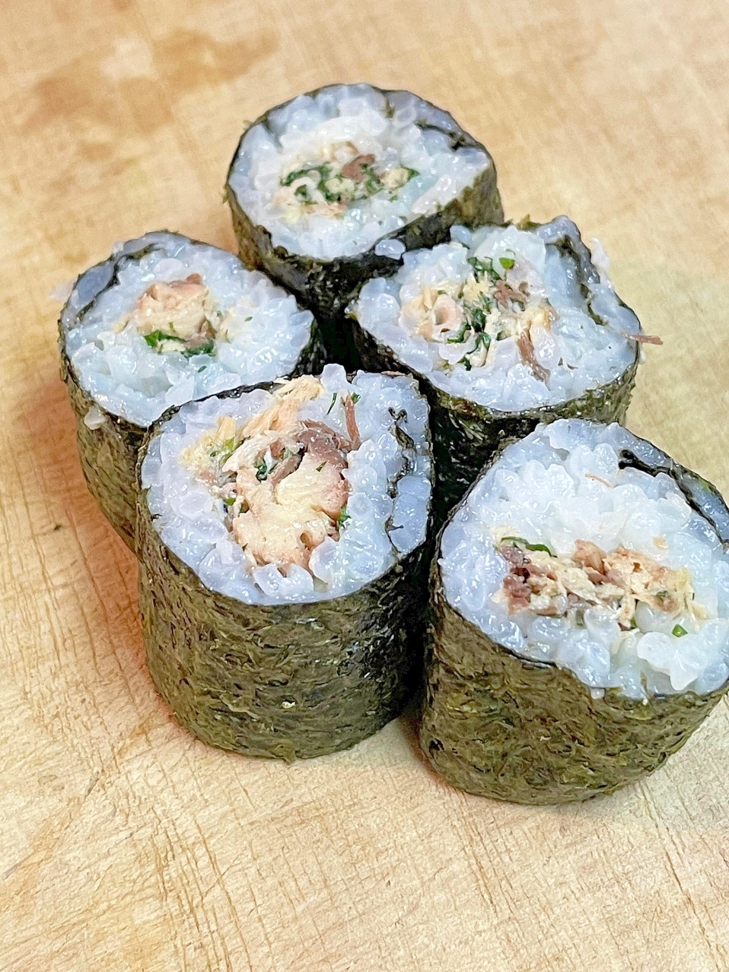 簡単！うまい！鯖缶で鯖の巻き寿司