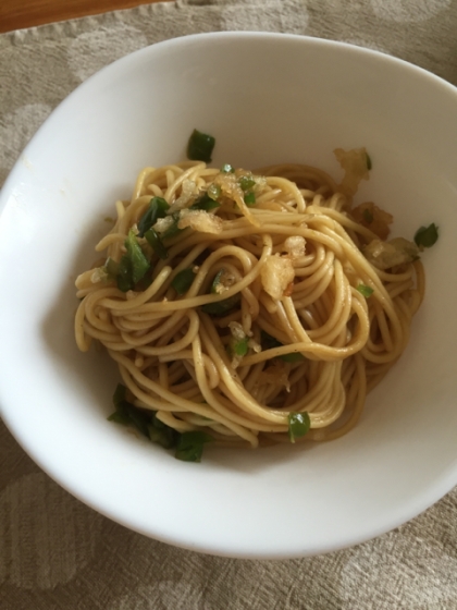 貧しくなんかないっ！香ばしおいしい揚げ玉焼きそば