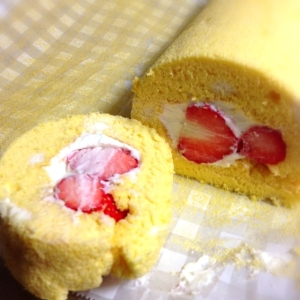 ふわふわ天ぷら粉シフォンロールケーキ
