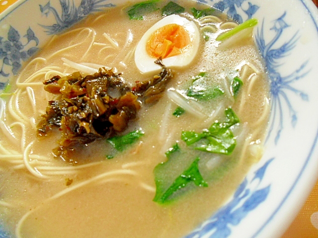 インスタントでも美味しいとんこつラーメン　高菜入り